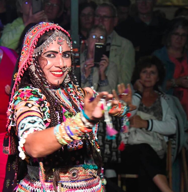 Sayari Sapera performance