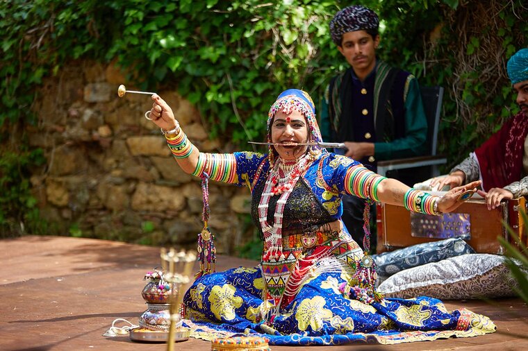 Sayari Sapera performance