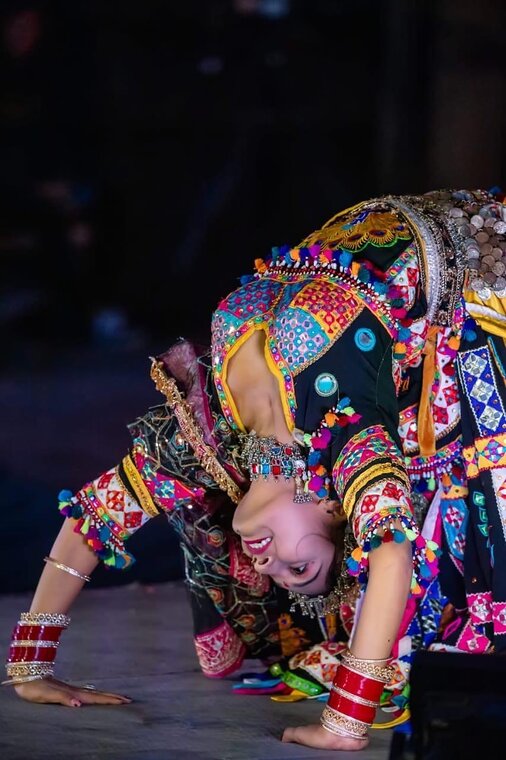 Sayari Sapera performance