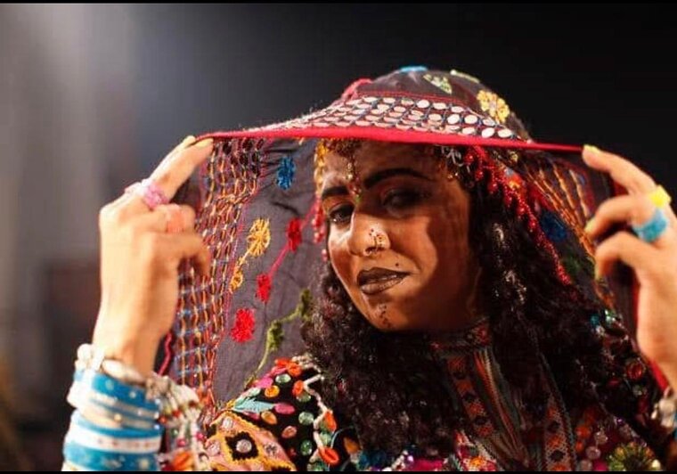Sayari Sapera performance